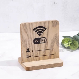 ขาตั้งป้ายไม้สีเบจสำหรับร้านอาหาร ครัว โต๊ะอาหาร จาน ถาดโชว์ - Product Image 1