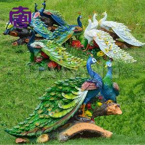 Luz de jardín LED con forma de pavo real 3D personalizada IP65, material de resina transparente y fibra de vidrio para luces decorativas de bodas al aire libre. - Product Image 5