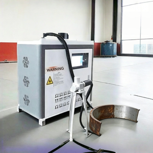 Machine de nettoyage au laser pulsé de qualité industrielle, portable, pour l'élimination de la rouille sur les équipements de construction - Product Image 1