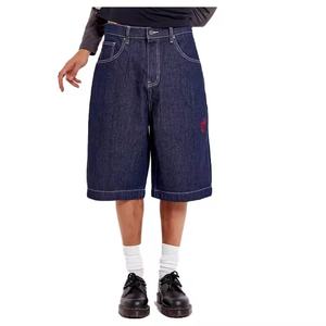 กางเกงยีนส์ขาสั้นผู้ชายคุณภาพสูง น้ำหนักปานกลาง ระบายอากาศได้ดี ปักโลโก้ตามสั่ง สีซีดแบบวินเทจ แต่งลายปัก - Product Image 1