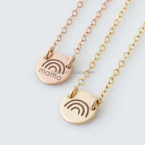 Collana a disco arcobaleno in acciaio inox oro 18K personalizzato mamma mamma Baby nome collane incise - Product Image 6