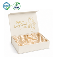 Boîte cadeau magnétique pliable en carton rigide avec dorure à chaud personnalisée de qualité supérieure et doublure en satin pour les ensembles de soins capillaires