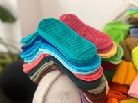 Hoge Kwaliteit Mid-Length Katoenen Yoga Sokken Voor Jeugd Antislip Logo Patroon Voor Pilates Dance Aerobics Zomersporten