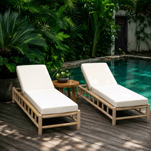 Tumbona Plegable de Madera de Teca Lestari Indonesia, Tumbona Tropical de Lujo con Listones, Resistente a la Intemperie, Resistente a los Rayos UV, Ecológica, para Parque - Product Image 1