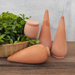 Usine en gros personnalisé <span class=keywords><strong>terre</strong></span> <span class=keywords><strong>cuite</strong></span> argile Olla Pot eau Irrigation planteur pour jardin pépinière utiliser avec des pointes de fleurs - Product Image 2