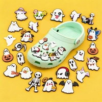 2026 Novedosos y Espeluznantes Adornos 3D de Goma Suave para Zuecos de Halloween, con Diseño de Fantasma y Murciélago, Venta al por Mayor, Decoración con Logotipo Personalizado