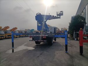 Truk <span class=keywords><strong>Platform</strong></span> Kerja Udara HOWO 32m 4x2 Diesel 180HP Emisi Euro 3 Pasar Afrika Pengangkat Hidrolik Bodi Dapat Disesuaikan - Product Image 2