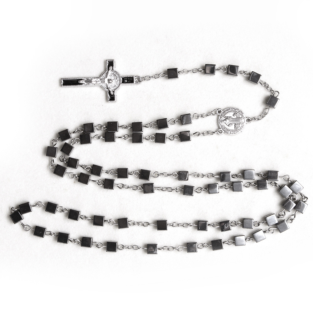 Black-Square shaped bead