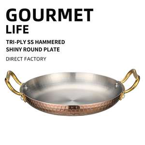 Poêle à paella ovale élégante en acier inoxydable, style rétro moderne, à double poignée, pour fruits de mer, idéale pour restaurant et fête, avec gravure sur métal poli - Product Image 2