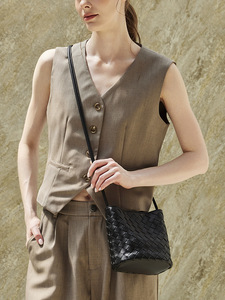 Fabricante de bolsos personalizados, bolso bandolera de cuero genuino para mujer, tendencias de bolsos 2026, bolso cuadrado pequeño - Product Image 4