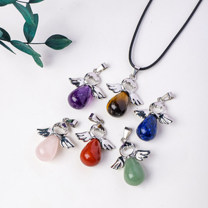 Collier Pendentif Ange en Cristal Naturel en Gros, Pierre Précieuse Goutte d'Eau, Ange Gardien pour la Protection Spirituelle et l'<span class=keywords><strong>Amour</strong></span> - Product Image 1