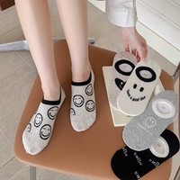 Chaussettes bateau fines d'été pour femme, motif dessin animé, coupe basse, invisibles, grises, noires, courtes, en coton, antidérapantes, sans couture