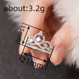 Anello con Design a Corona, Stile Elegante, Anello da Dito per Donne - Product Image 4