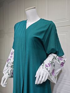 Dubai Oriente Medio cárdigan nuevos diseños Abaya 2024 túnica musulmana Europa moda mujer bordado Abaya - Product Image 3