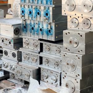 מותאם אישית מתח פלסטיק לפוצץ בקבוק עובש סוגים שונים עבור מכה עובש מכונת ייצור 5l to10l - Product Image 6