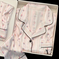 Pyjama long en soie glacée rayé et respirant pour femme – Élégant et luxueux, à manches longues, idéal pour l'été