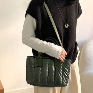 Nouveau Sac à Main Bandoulière de Qualité Supérieure pour Femme, Sacs Fourre-Tout en Nylon Matelassé pour Fournisseurs - Product Image 2