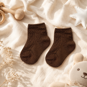Calcetines cómodos para niños pequeños que ofrecen suavidad premium, flexibilidad y calidad duradera para uso diario. - Product Image 3