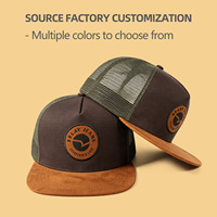 Casquette Snapback Structurée à 7 Panneaux avec Logo Personnalisé et Écusson Tissé, Visière Plate en Daim, Chapeau Trucker en Maille – Vente en Gros