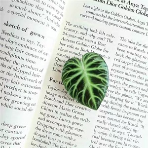 Soporte para teléfono móvil acrílico adhesivo de varias hojas a prueba de agua soporte para enchufe de teléfono colorido estilo Ins para cama magnética 17 Pro - Product Image 6