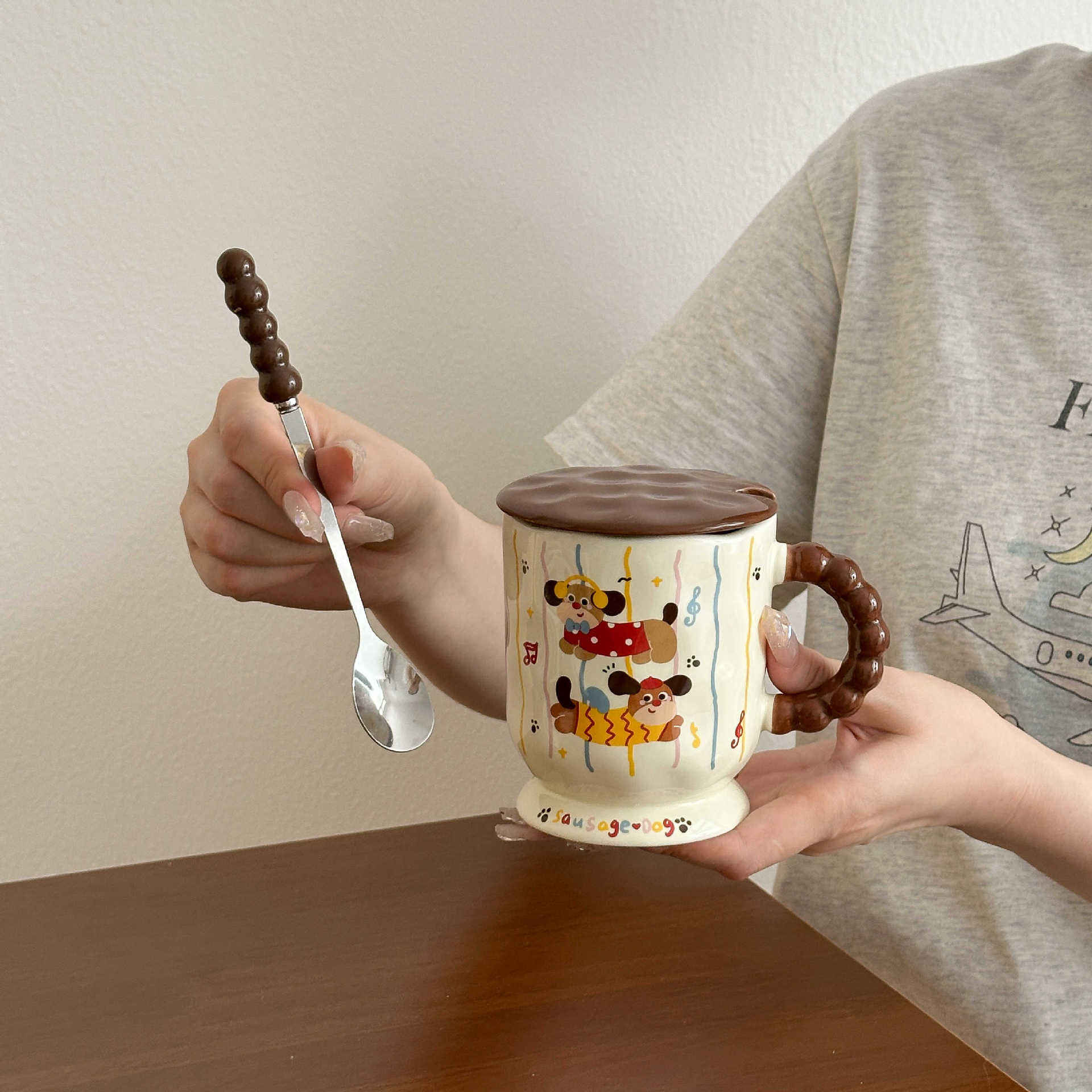 ดัชชุนสองตัว