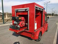 Camion de pompiers électrique compact à 4 roues, 2 places, fermé, 1 tonne, avec pompe à incendie