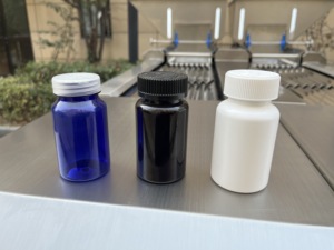Machine de comptage et de remplissage de bouteilles automatique, haute précision, écologique, pour ligne de production de comprimés et de capsules (2400-3000 pièces/h) - Product Image 6