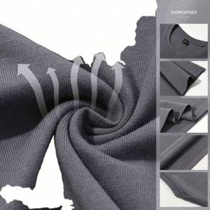 Best Combed Cotton Anti-Wrinkle and Anti-Pilling Men's T Shirts Custom Logo Heavy Weight Plain Round Neck T Shirts - Product Image 4