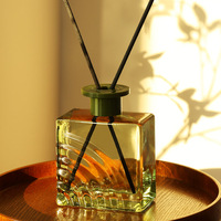 Bouteille en verre de diffuseur de roseau de luxe en gros 200ml 100ml bouteille vide carrée de diffuseur de parfum avec boîte