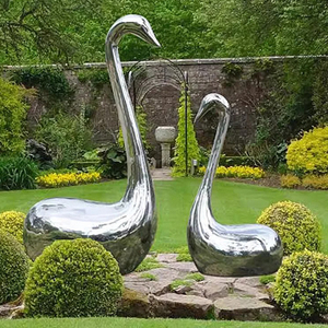 15 Thoughtful Ideas for Retirement Gifts That Celebrate a Lifetime of Work