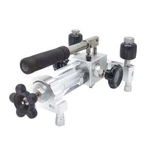 Equipo de Prueba de Presión YWQ-1442S de 700 Bares, Bomba Hidráulica Portátil para Dispositivos de Calibración - Product Image 6