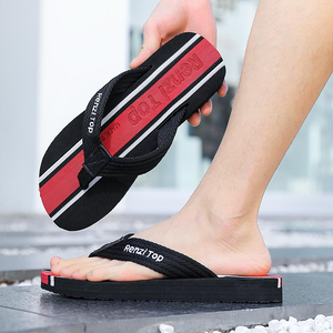 Tongs à rayures colorées pour hommes, sandales confortables antidérapantes pour un usage quotidien en été - Product Image 4