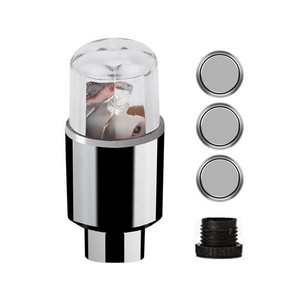 2 pièces Accessoires de décoration automobile : Lumières LED pour jantes de <span class=keywords><strong>voiture</strong></span>, Lampes de moyeu de roue, Lumières LED pour roue de <span class=keywords><strong>voiture</strong></span>, Capuchons de <span class=keywords><strong>valve</strong></span> de pneu - Product Image 5