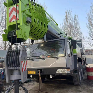Grue sur camion Zoomlion ZTC2200H d'occasion de qualité supérieure, 220 tonnes, levage fiable pour la construction sur site - Product Image 1