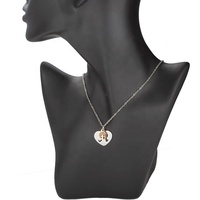 Vente en gros de bijoux de mode pour femmes pendentif à breloque en or rose avec lettre initiale du cœur