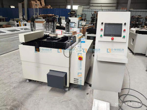 เครื่องจีบมุมโปรไฟล์หน้าต่างอลูมิเนียมอัตโนมัติ CNC พร้อมอุปกรณ์รวมสำหรับการผลิตหน้าต่างและประตู - Product Image 3