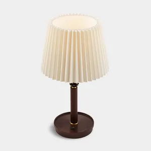 Lámpara de mesa americana para dormitorio, mesita de noche rústica, Retro, europea, creativa, Romántica