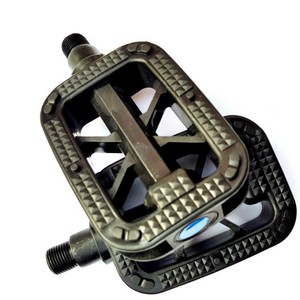 Pédale de plateforme en acier avec roulement scellé antidérapant pour VTT Q 033 - Product Image 1