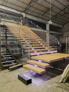 <span class=keywords><strong>Escalera</strong></span> Interior Moderna Personalizada de Metal y <span class=keywords><strong>Madera</strong></span>, <span class=keywords><strong>Escalera</strong></span> Recta de Hierro Forjado de Lujo con <span class=keywords><strong>Barandilla</strong></span> de Vidrio para Aplicaciones en Cocinas de Villas - Product Image 6