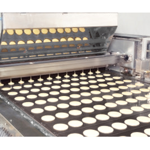 Nouvelle machine à gâteaux Dora, ligne de production de pâtisseries à base de pâte de haricots, machine à faire des crêpes Dorayaki à vendre - Product Image 4
