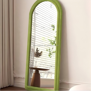 מראה איפור מודרנית מקושתת, דו-שכבתית, מרופדת קטיפה שרפה, עם מסגרת זכוכית - Product Image 2