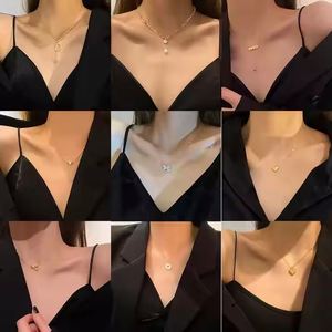 Collier pendentif en acier inoxydable plaqué or en gros, papillon, étoile, lune, cœur, nœud, collier simple en zircon et perle pour femmes - Product Image 2