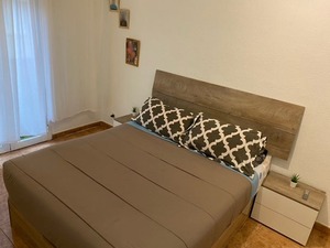 Set <span class=keywords><strong>Camera</strong></span> <span class=keywords><strong>da</strong></span> <span class=keywords><strong>Letto</strong></span> in Legno su Misura, Design Moderno di Lusso con <span class=keywords><strong>Letto</strong></span> King Size, Armadio, Comodino e Testiera - Product Image 3
