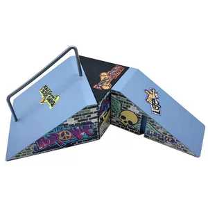 Finger <span class=keywords><strong>Skate</strong></span> Park <span class=keywords><strong>Mini</strong></span> <span class=keywords><strong>Skate</strong></span> board accessories combinaison Ultimate Finger <span class=keywords><strong>Skate</strong></span> Park Kit rampes Parts Training Game Kit Table <span class=keywords><strong>de</strong></span> bureau - Product Image 2