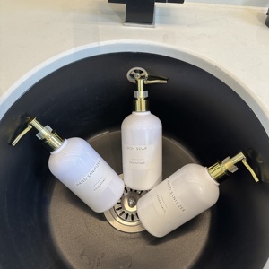 Dispenser di Sapone Liquido Antigoccia da 16oz con Testa della Pompa in Alluminio e Tappo in Materiale ABS <span class=keywords><strong>per</strong></span> <span class=keywords><strong>Lattine</strong></span> - Product Image 3