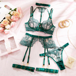 Ensemble de lingerie féminine ZZYUP 6991ZU en <span class=keywords><strong>dentelle</strong></span> brodée transparente, sexy et luxueux, avec jarretière et soutien-gorge en résille et culotte. - Product Image 6