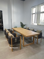 Table et chaises de salle à manger d'extérieur en teck moderne haut de gamme personnalisées et durables pour hôtel, villa, cour, véranda, séjour, maison d'hôtes