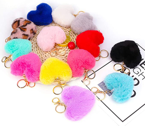 San valentino pon pon portachiavi soffice a forma di cuore Puffball portachiavi accessori per ragazze donne - Product Image 1