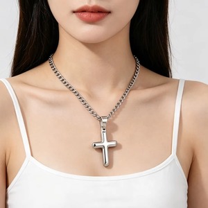 Collar con Colgante de Cruz Pequeña Minimalista, Acero Inoxidable Antideslustre, Joyería Cristiana Simple para Oración, Regalo para Hombres y Mujeres - Product Image 4