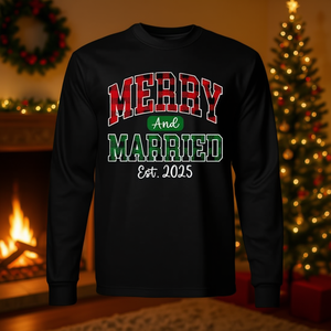 Camiseta de manga larga a juego para parejas, con estampado a cuadros, para Navidad, Merry And Married 2025 - Product Image 3